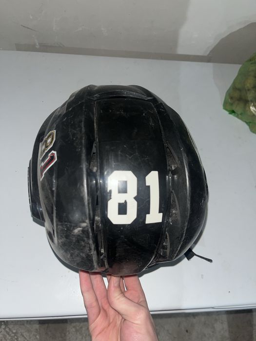 Шлем в б/у состоянии