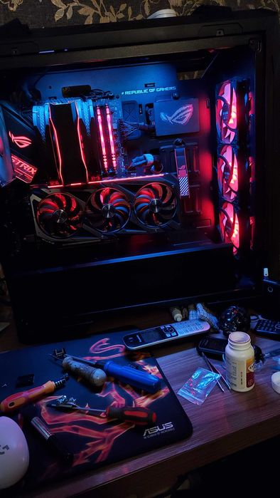 Продам Райзер Asus ROG Strix Riser Cable 240 mm почти новый