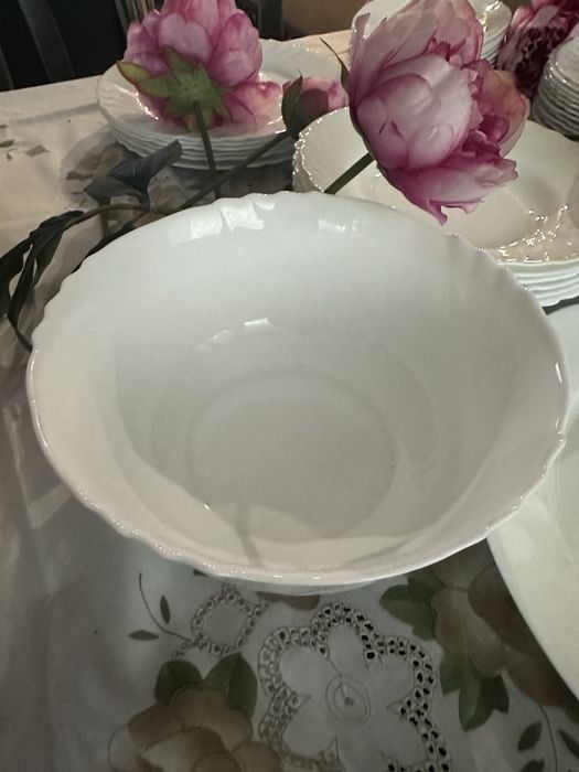 Сервиз за хранене бял