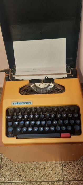 Mașină de scris Robotron diacritice românești