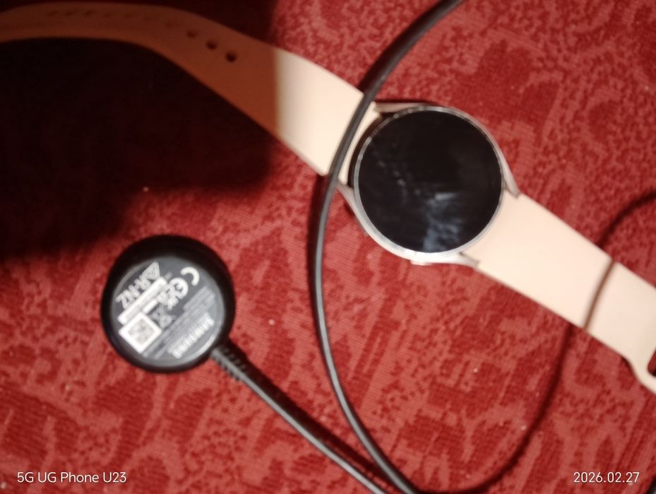 Смарт часовник Samsung Watch4