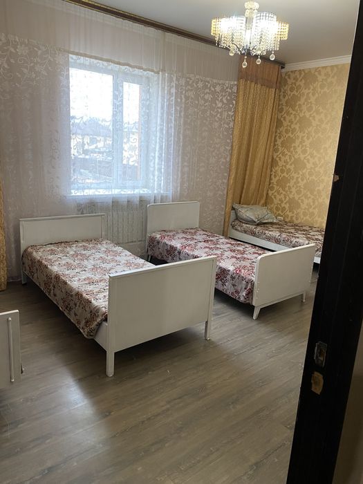 Коттедж посуточно, дом до 70 посадочных мест