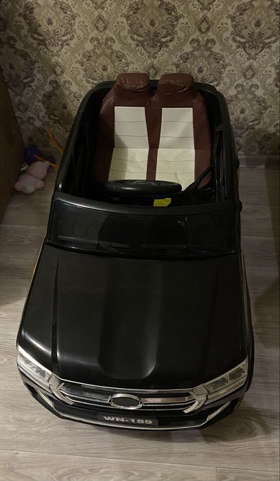 Детский электромобиль