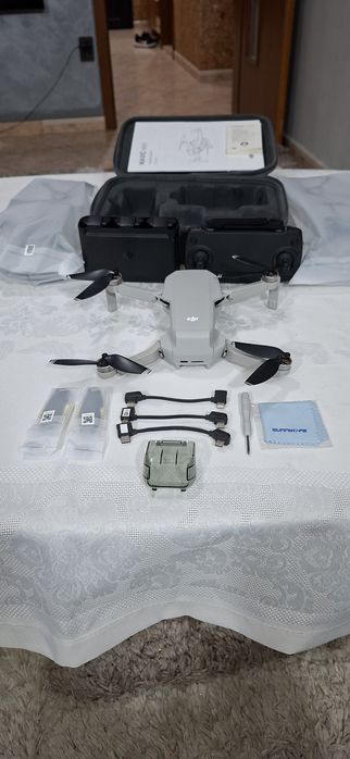 Дрон Dji mavic mini fly more combo  като нов!