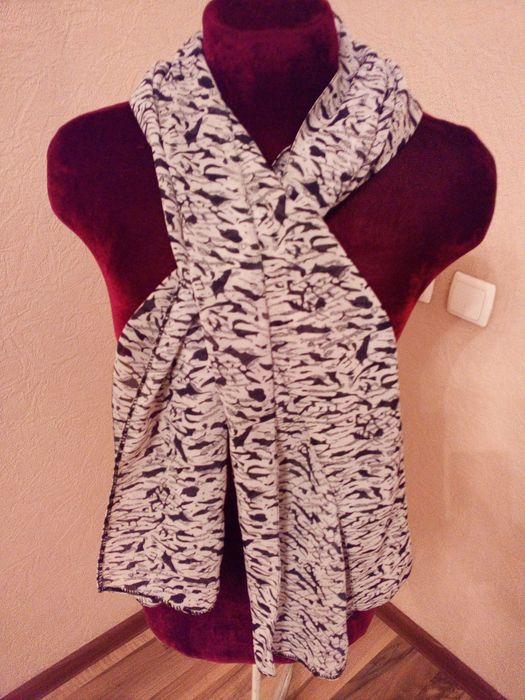 Шарфы накидки по 30 тыс сумов(украшения отдам БЕСПЛАТНО)