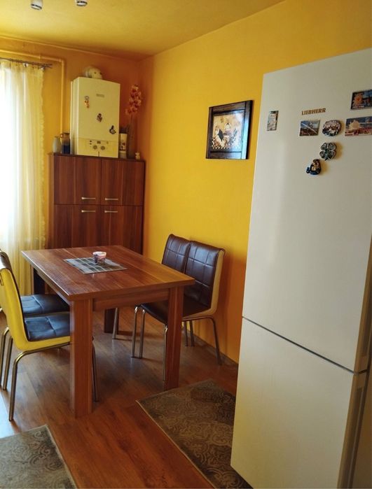 Vand apartament 2 camere 2balcoane zona tudor 92500€