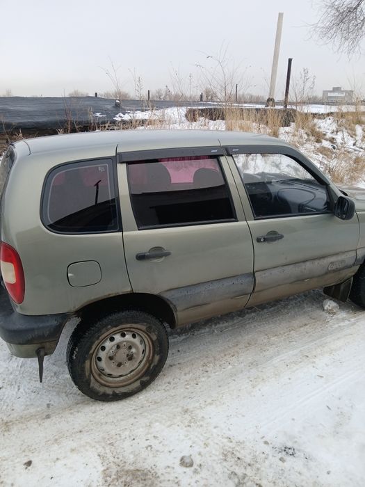 Продаю автомашину Нива Шевроле