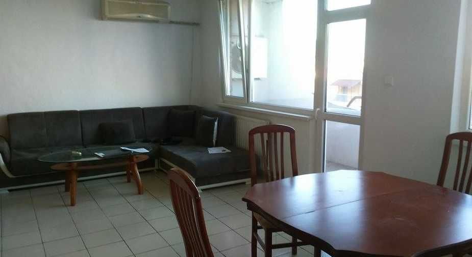 Дава се под наем Тристаен апартамент в Пловдив, Остромила - 89 кв.м за 408 € - Снимка #2