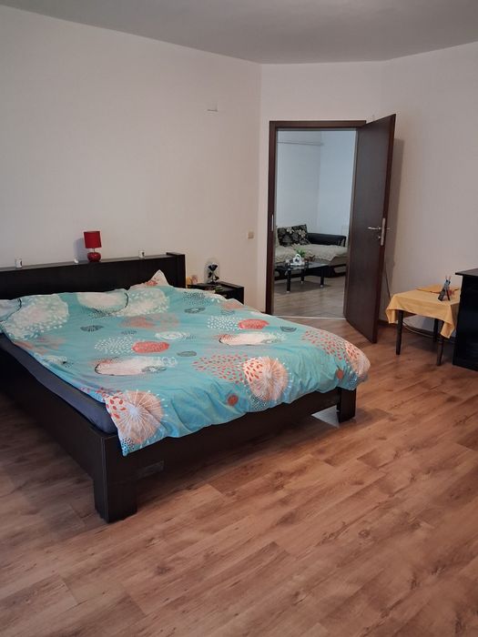 Vând apartament FLORESTI 46 mp  ,Str Stejarului