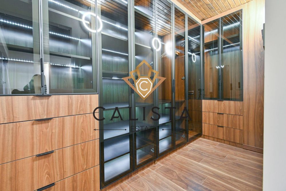 Четиристаен апартамент под наем в ж.к. Изток, 2213805