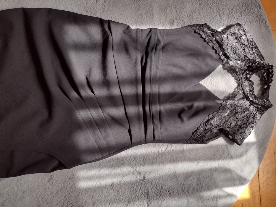 Rochie Midi pe corp