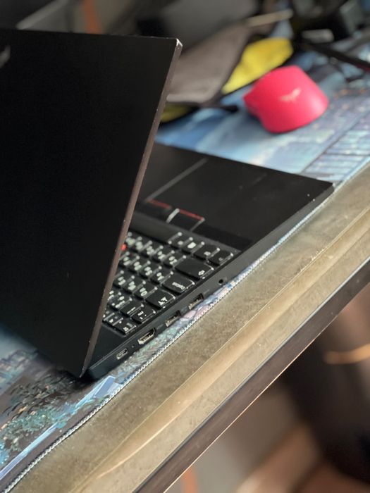 Продам ноутбук lenovo thinkpad e595