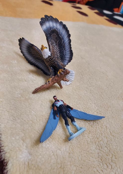 Figurina Schleich vultur + Marvel-Avengers-jucarii colectie originale