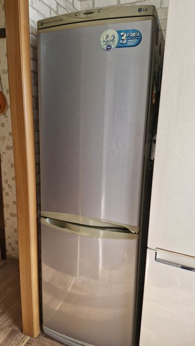 Холодильник Б/У LG Multi Air Flow GR-N389SQF