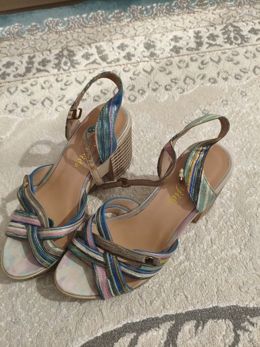 Обувь в отличном состоянии