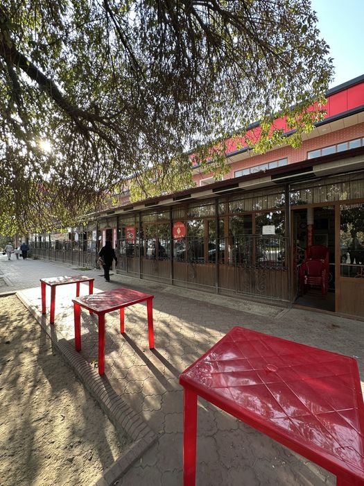 Ахангаран 750м2 кафе, банкетный зал, магазин 8 соток