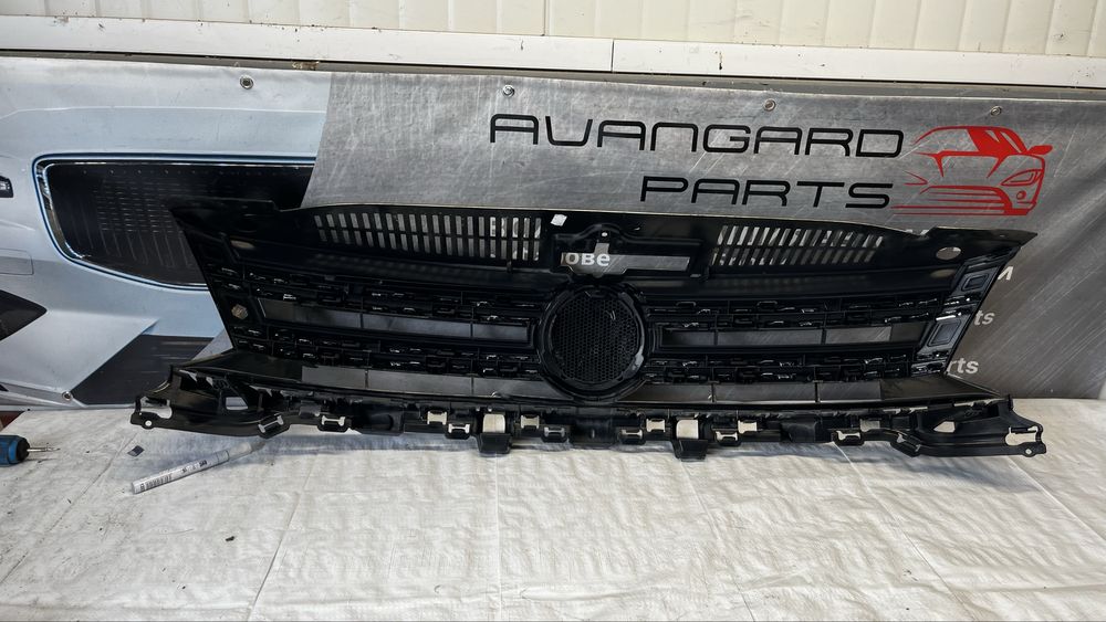 2 броя Volkswagen Tiguan 2012- предна решетка