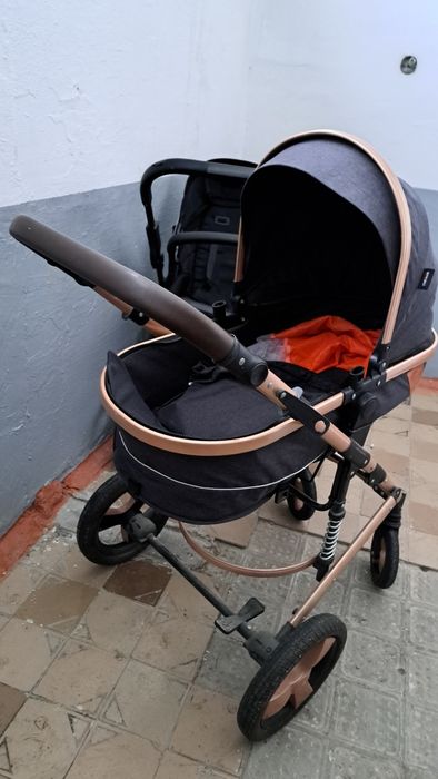 Продам коляску фирменную