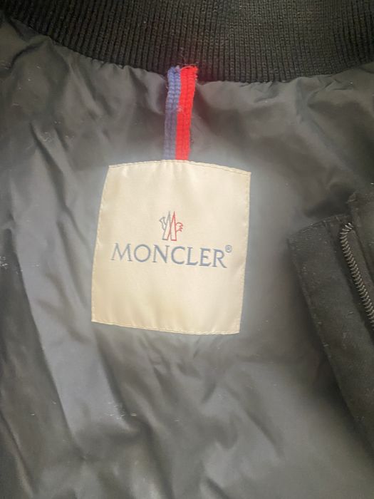 Яке Moncler детко 134 см