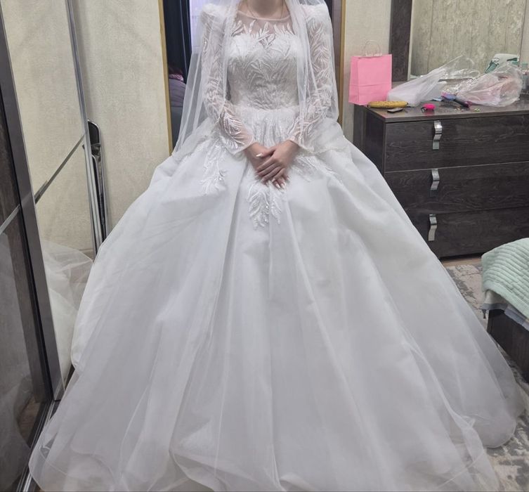 Свадебное платье