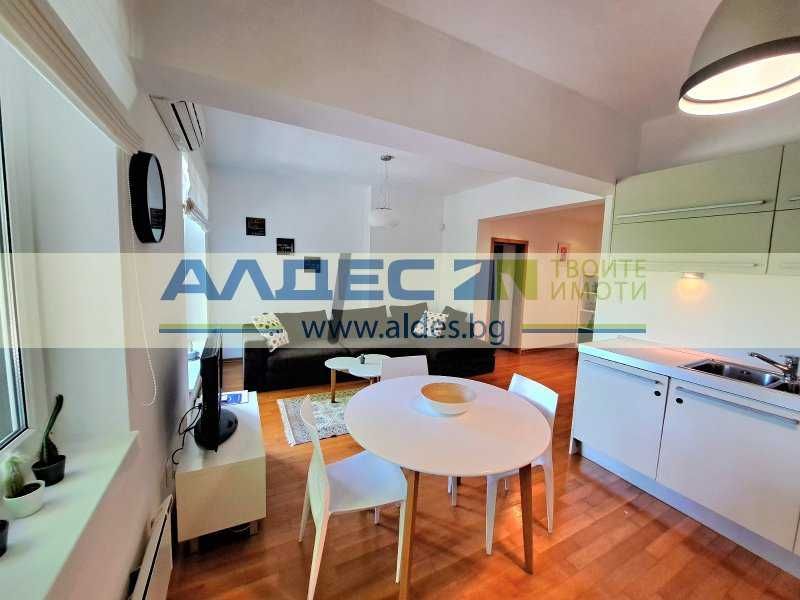 Продава се Тристаен апартамент в София, Център - 84 кв.м за 5000 €/кв.м - Снимка #4