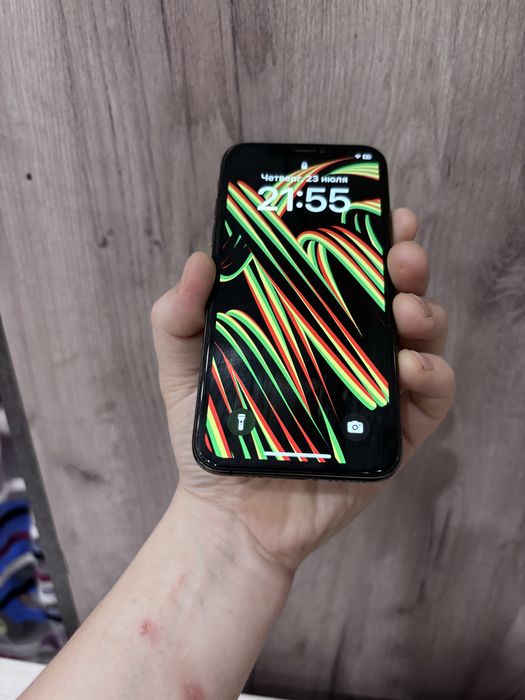 Продам Iphone XS 60к торг