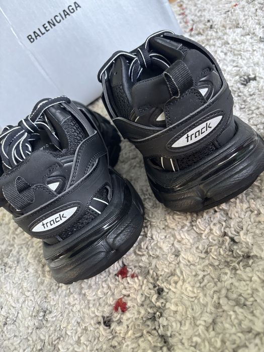 Balenciaga Track maime 40