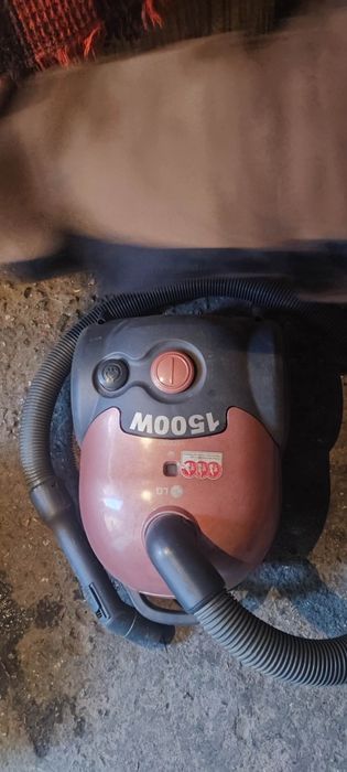 Продам пылесосы в хорошем состоянии б/у самовывоз