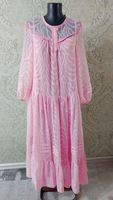 Платья вечерние почти новые