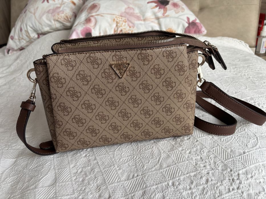 Оригинална дамска чанта Guess