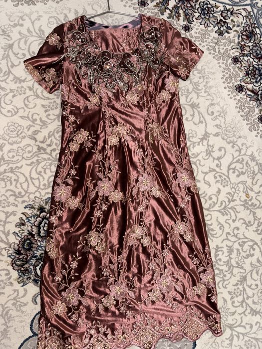 2 ta ansambl, 5 ta koylak. 800ming hammasi