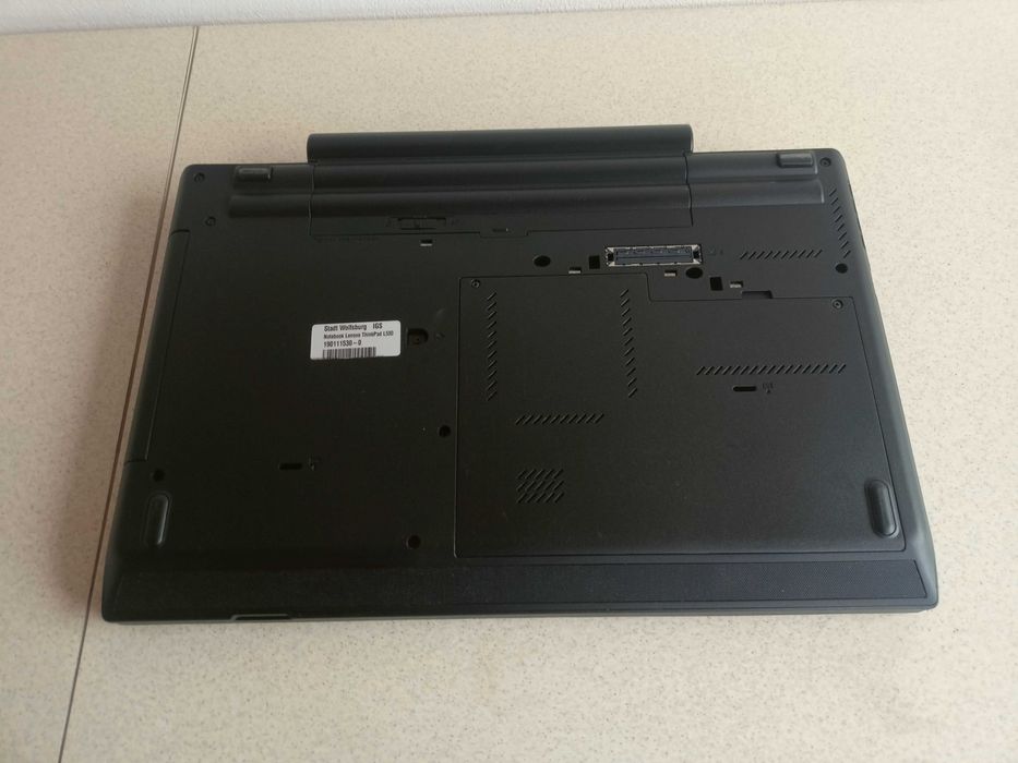 Laptop Lenovo L530 display 15,6 Proc i3-3120m ram8g HDD 750g Baterie4H