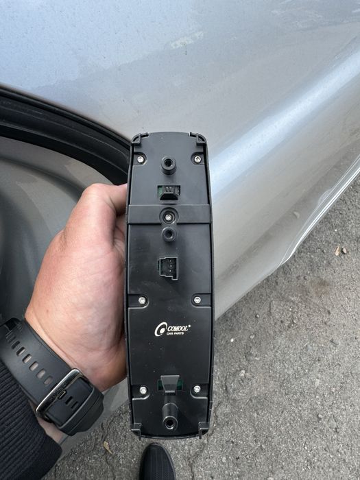 Кнопки стеклоподьемников w164