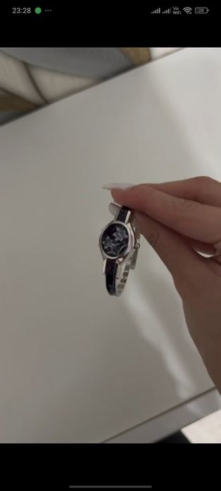 Швейцарские женские часы