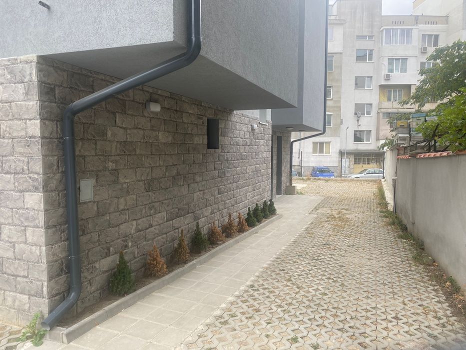 Дава се под наем Гараж / Паркомясто в Варна, Владислав Варненчик - 14 кв.м за 50.49 € - Снимка #1