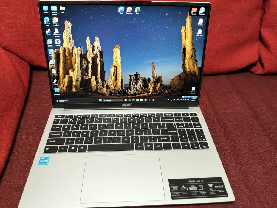 Vând laptop Acer Aspire Lite