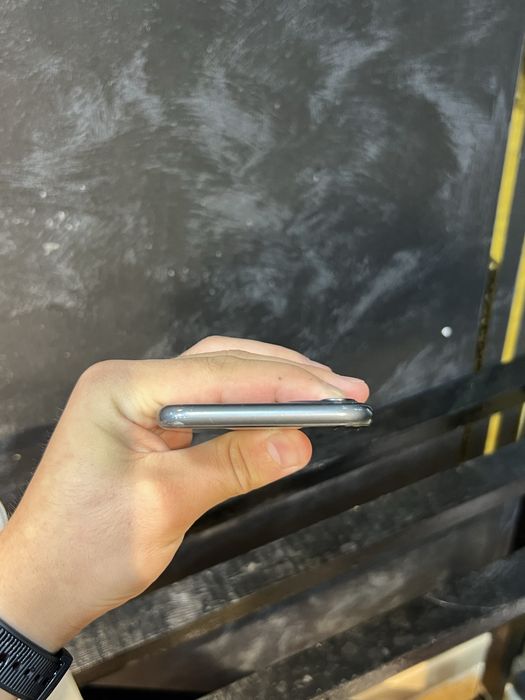 Iphone 11 rm/a qora