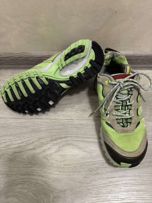 Дамски обувки за планина