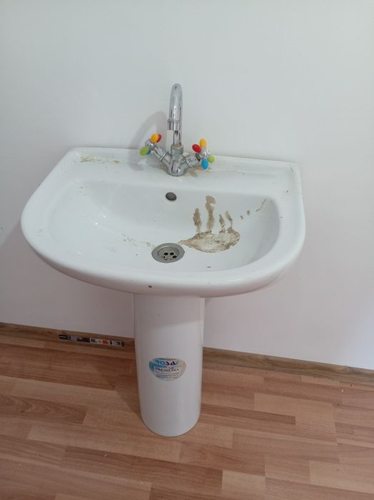 раквина минус жок,срочно сатылады 6000 тг