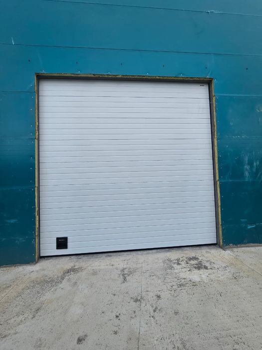 Ангарные секционные ворота Алматы