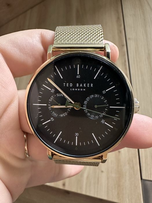 Златист часовник Ted Baker 41mm