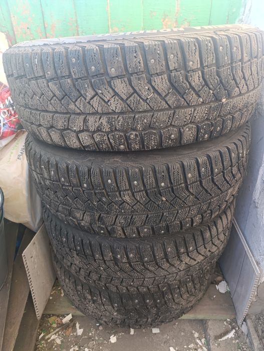 Продам Зимние шины на дисках
