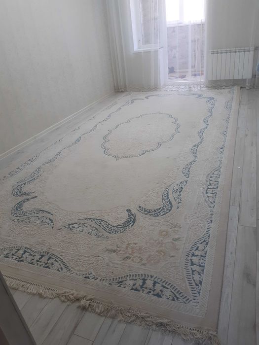 Ковер в хорошем состояний