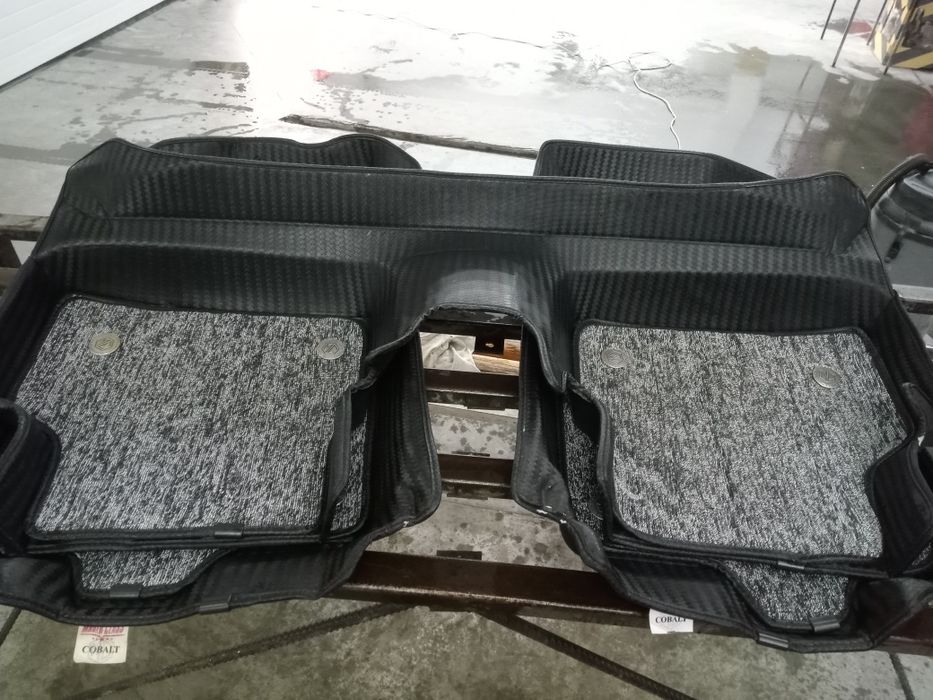 Koblt mashinasga oʻrndqlarga chihol va poʻlik