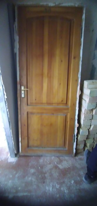 Eshik sotiradi razmeri 2,ga, 90,