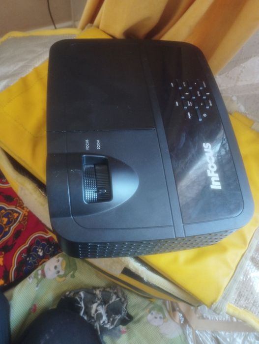 Проектор InFOCUS