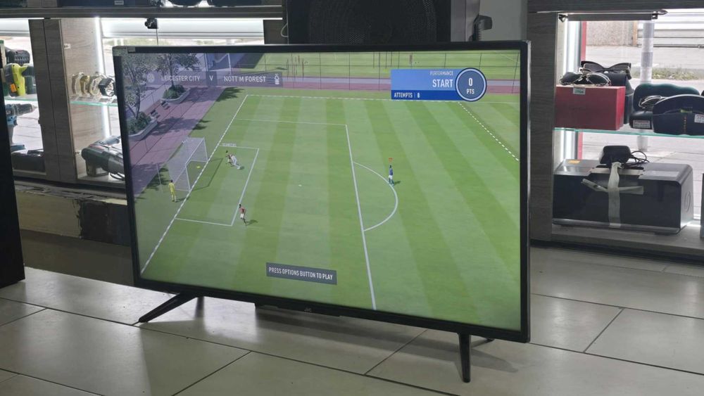 Sony PlayStation 4 Slim Jet Black 500GB + 1бр Контролер и FIFA 20