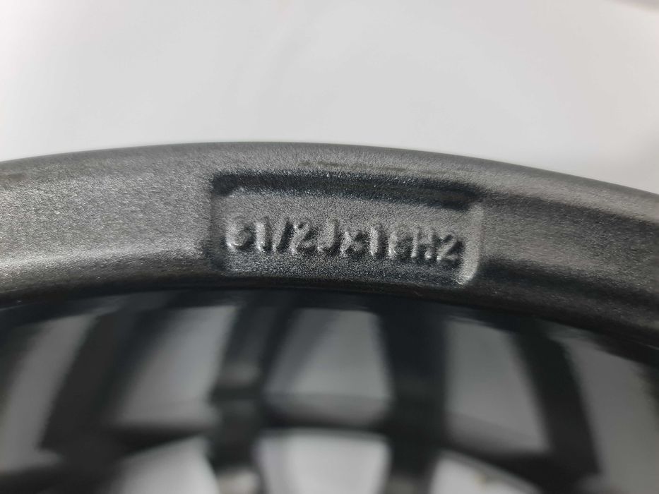 Jante 18 BMW F30 F31 F10 F11 E90 E91 E92 latime 8J si 8.5J prindere 5x120 diferentiate cu senzori