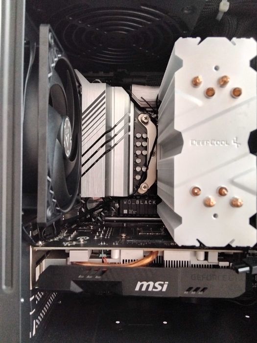 Настолен компютър i5-12600kf