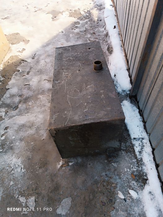 Продам топливный бак